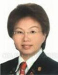 Julia Khoo profile