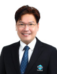 Mike Poon profile