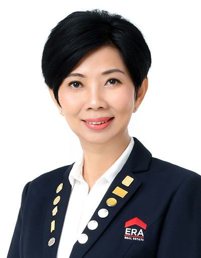 Lois Tan profile