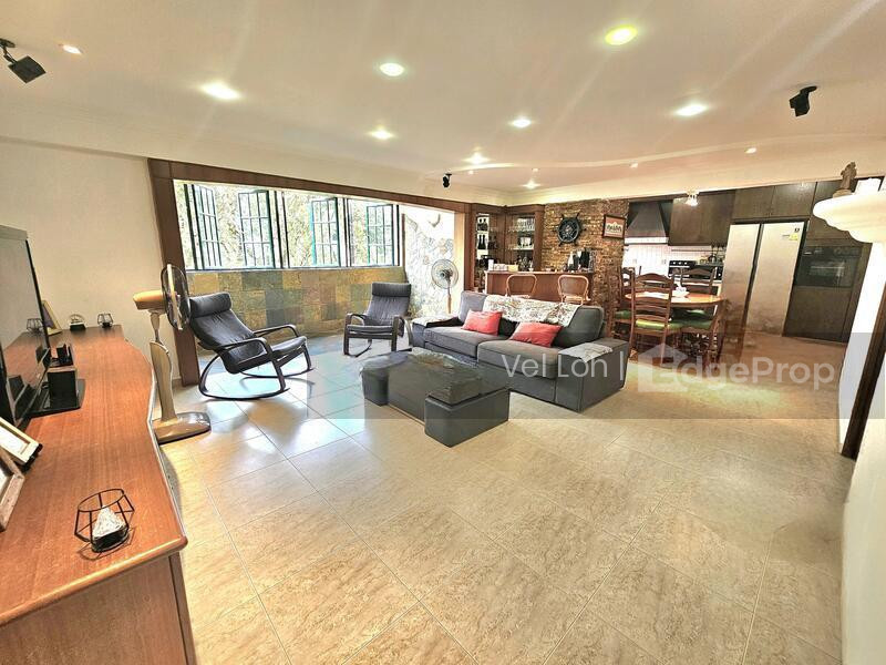 17 TOH YI DRIVE photo 2