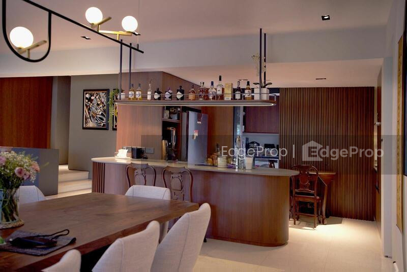 CAVENAGH COURT photo 2