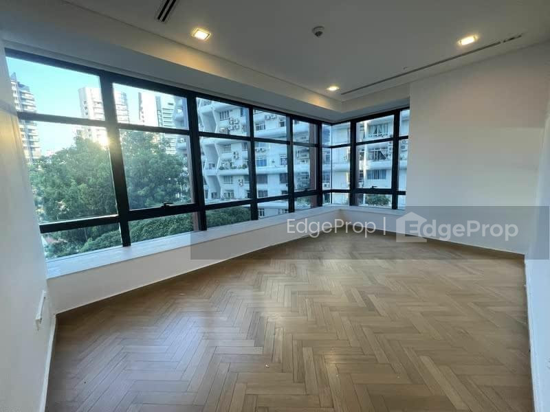 THE RITZ-CARLTON RESIDENCES photo 6