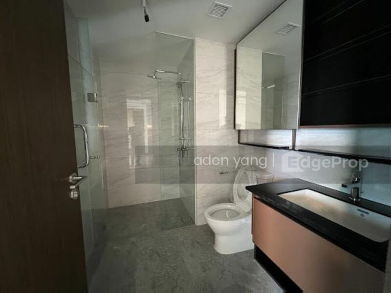 61 Normanton Park photo 3