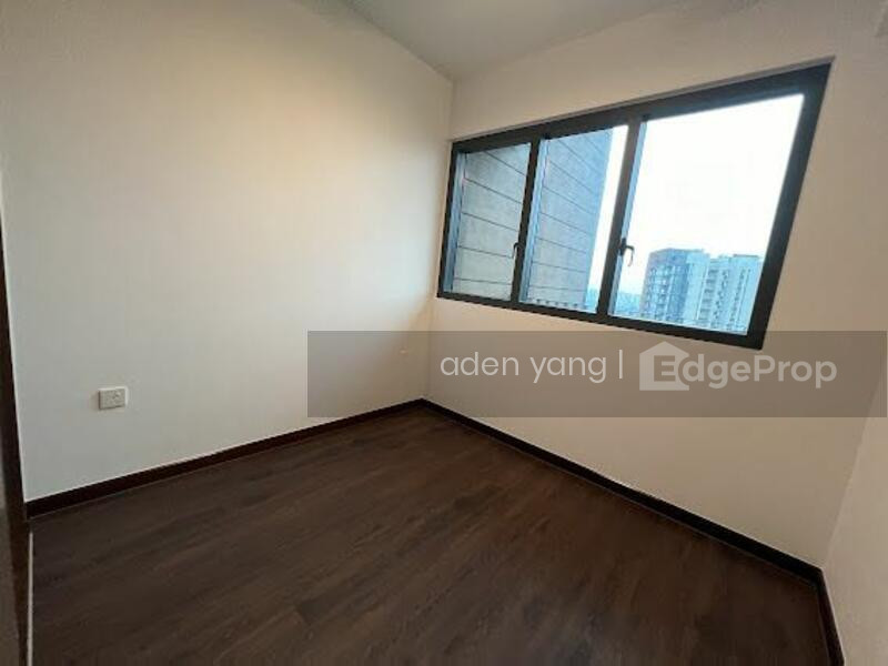 61 Normanton Park photo 4