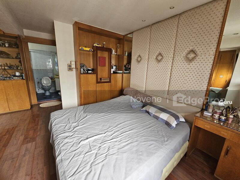 501B WELLINGTON CIRCLE photo 6