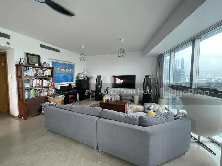 Marina Bay Residences image 1 of 6