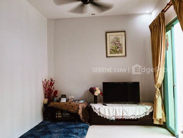 HAZEL PARK CONDOMINIUM photo 4