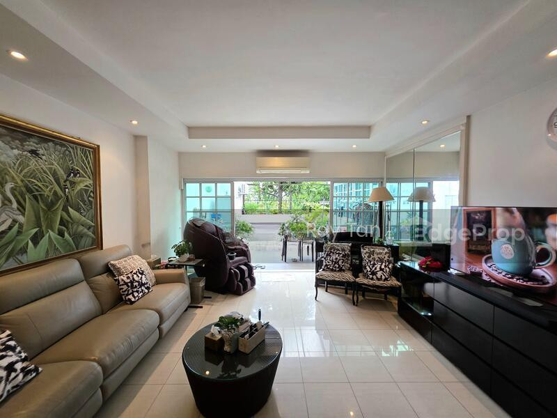 RIDGEWOOD CONDOMINIUM