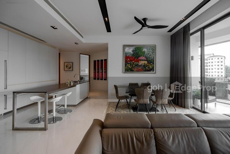 111 EMERALD HILL photo 3