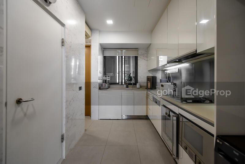 111 EMERALD HILL photo 6