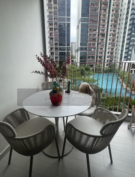 RIVERFRONT RESIDENCES image 1 of 9