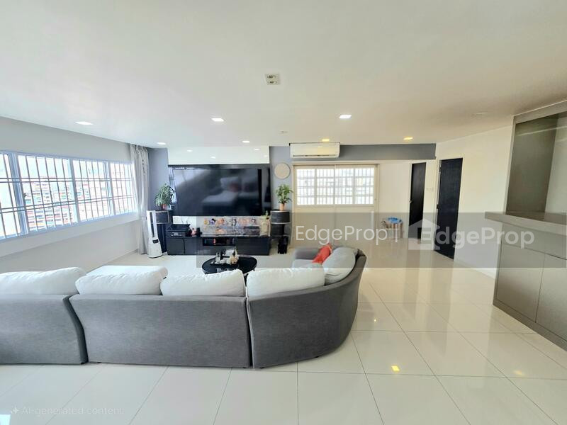 708 JURONG WEST STREET 71 photo 3