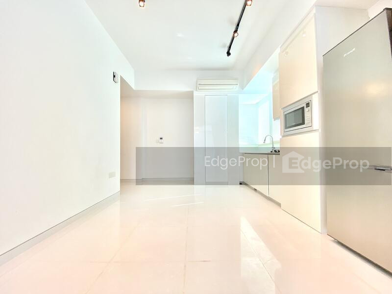 76 SHENTON photo 3