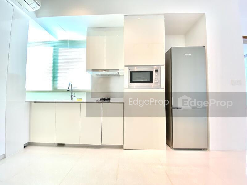 76 SHENTON photo 4