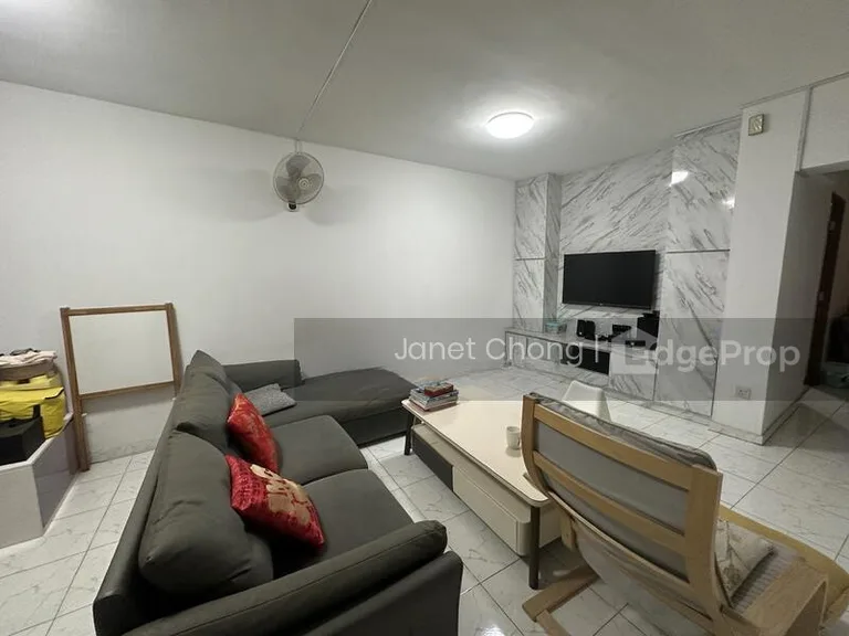 467 Admiralty Drive image 1 of 7