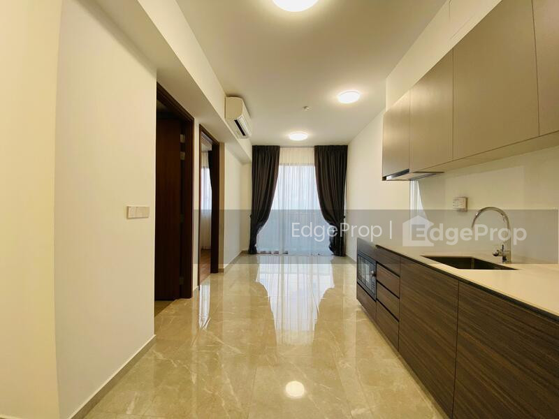 STIRLING RESIDENCES photo 2