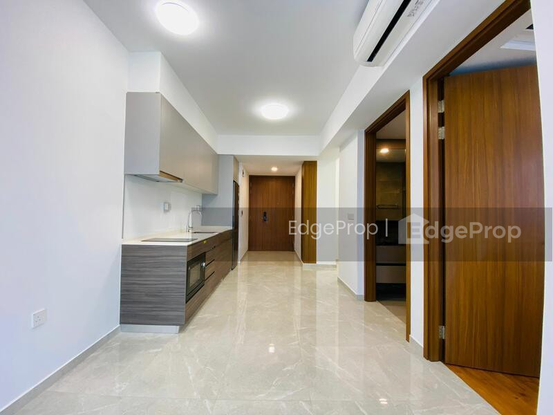 STIRLING RESIDENCES photo 3