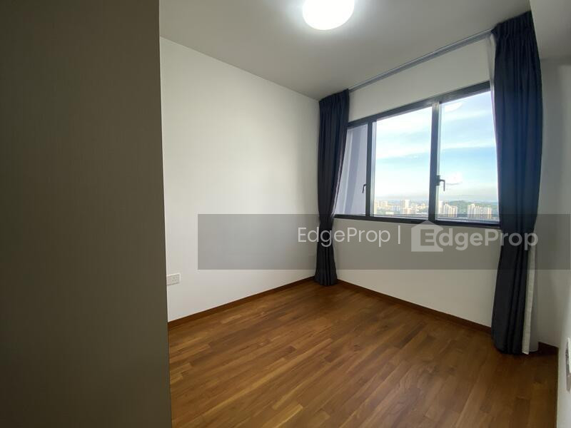 STIRLING RESIDENCES photo 4