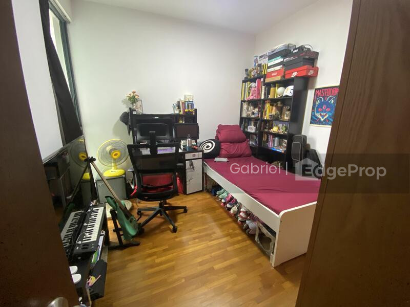 HILLTOP GROVE photo 2