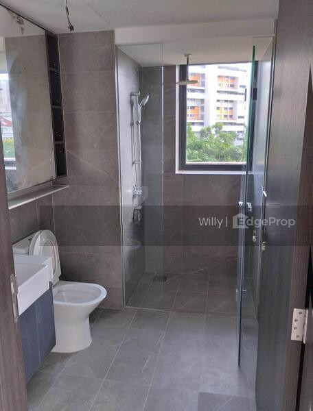 RIVERFRONT RESIDENCES photo 4