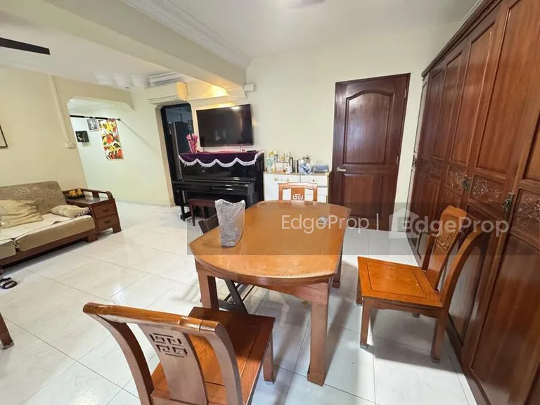 352 Kang Ching Road image 1 of 8