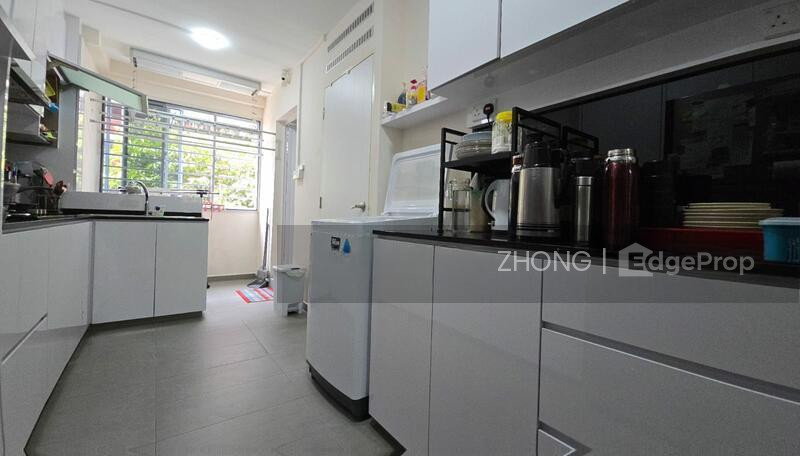 13 TOH YI DRIVE photo 4
