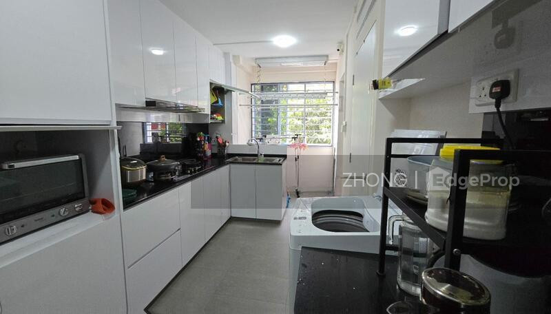 13 TOH YI DRIVE photo 5