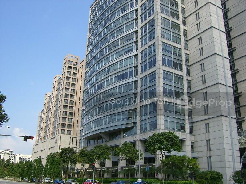 UE SQUARE photo 6
