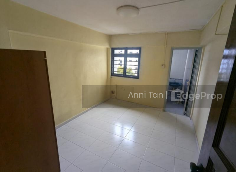 310 CLEMENTI AVENUE 4 photo 5
