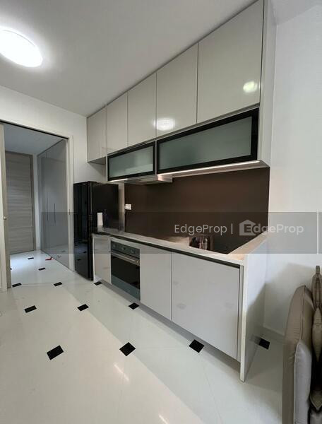 SOPHIA HILLS photo 4