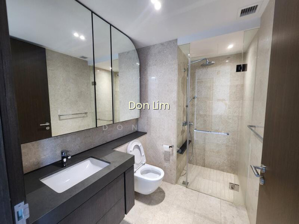 AVENUE SOUTH RESIDENCE 8