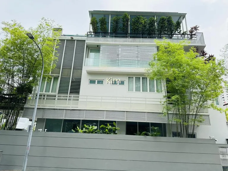 Modern and Fully Rebuilt With Lift, Swimming Pool and Basement at Heart of Orchard Road image 1 of 8