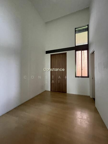SLOANE RESIDENCES photo 6