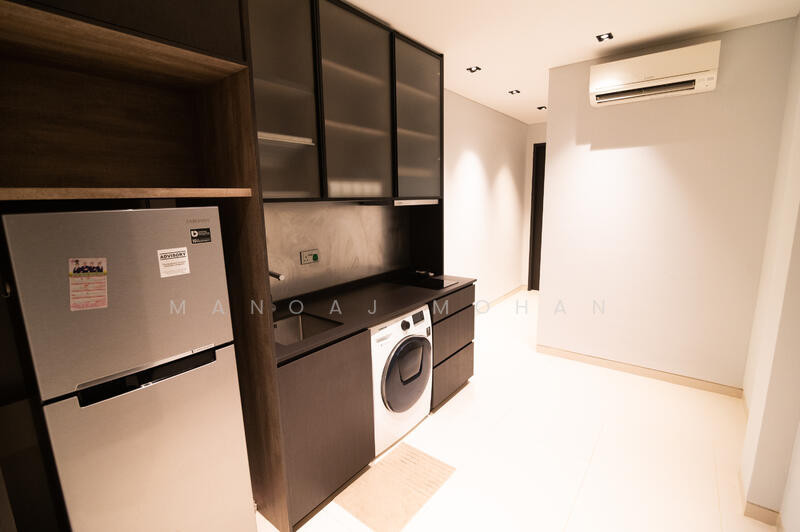 265 OUTRAM ROAD image 1 of 9