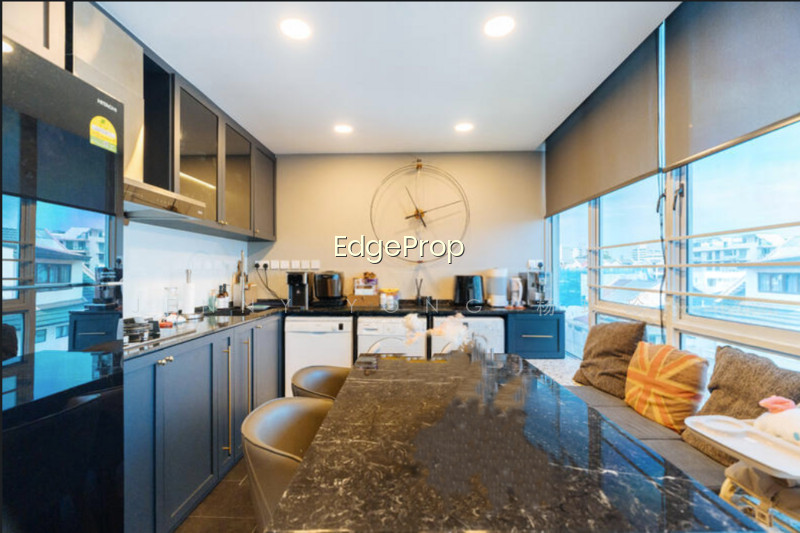 RESIDENCES @ JANSEN photo 2