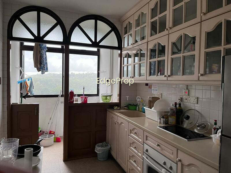 SHERWOOD TOWERS photo 3