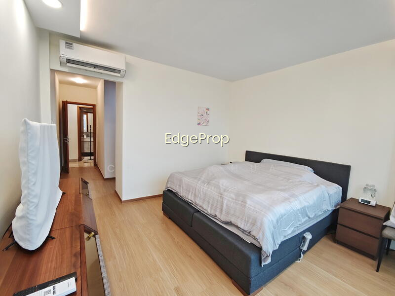 CHANGI RISE CONDO photo 2
