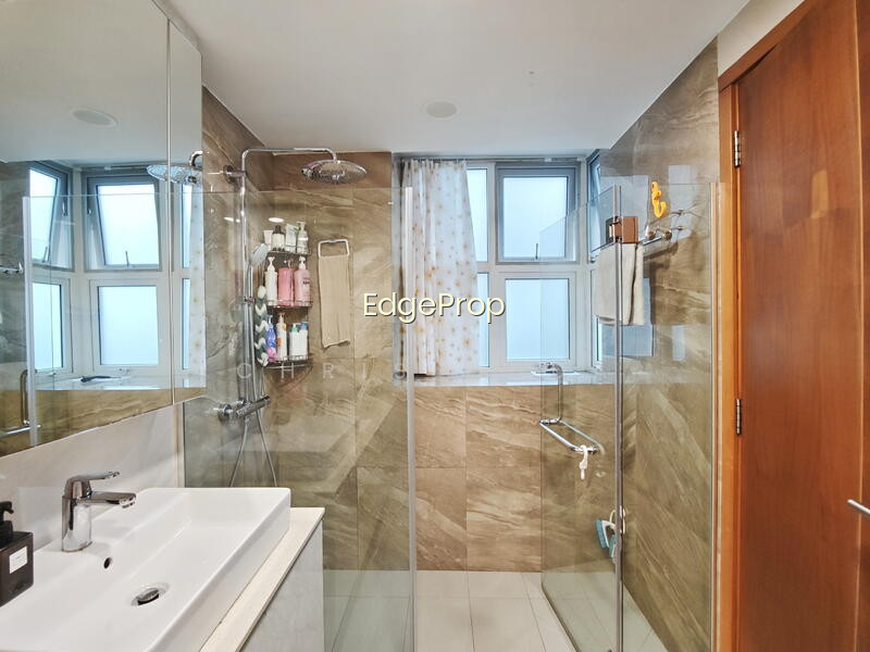 CHANGI RISE CONDO photo 6
