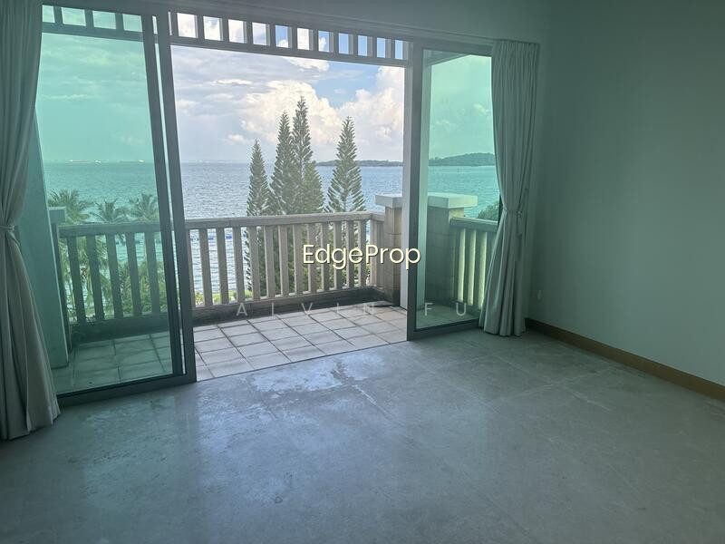 THE BERTH BY THE COVE photo 2