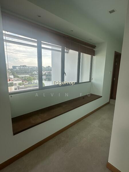 THE BERTH BY THE COVE photo 5