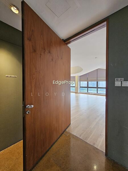 72 GRANGE photo 4