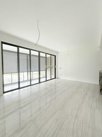 LEEDON GREEN photo 3