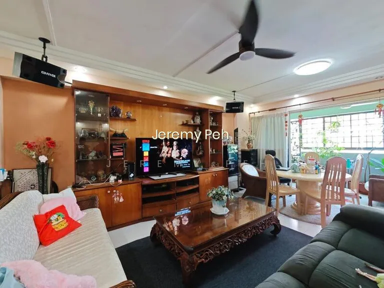 463 Pasir Ris Street 41 image 1 of 10