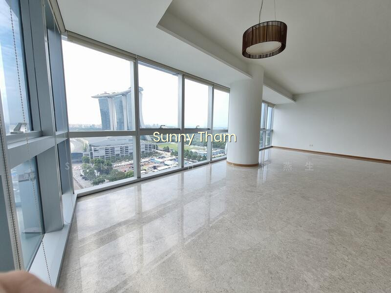 MARINA BAY RESIDENCES image 1 of 10