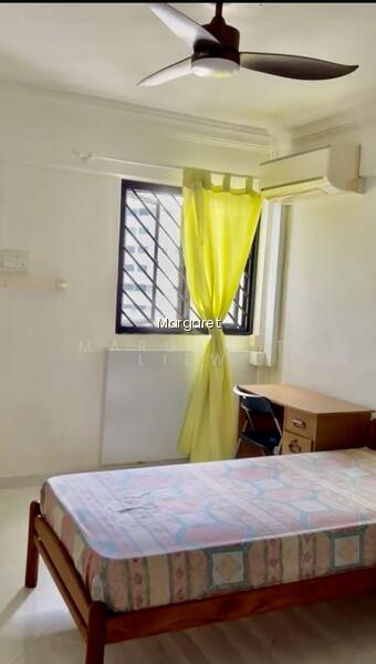 513 ANG MO KIO AVENUE 8 image 1 of 9