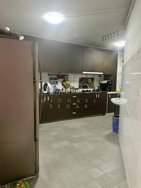 521 Jurong West Street 52 image 1 of 9