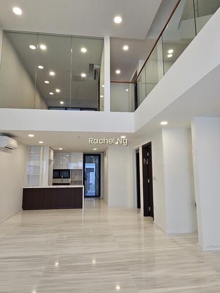 ORCHARD ROAD 高级豪华 LUXURY 5300SF PARK 2-3 CARS image 1 of 10
