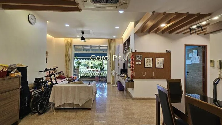 Faber Crest image 1 of 7
