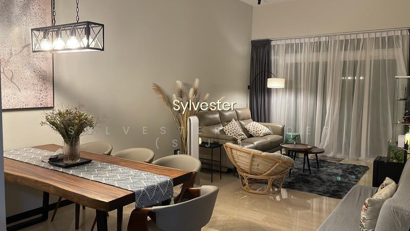 Forest Hills Condo image 1 of 10