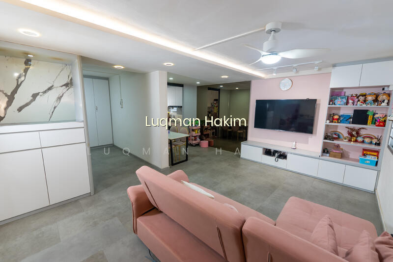 515 Hougang Avenue 10